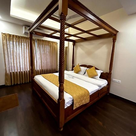 Heritage Residency - Royal Camping Club, Panhāla Rom bilde