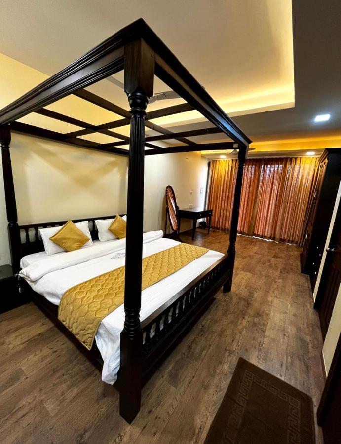 Heritage Residency - Royal Camping Club, Panhāla Rom bilde